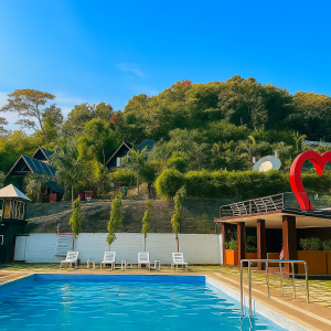 Pinnacle Inn Kakkadampoyil