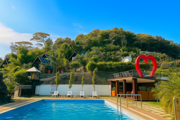 Pinnacle Inn Kakkadampoyil