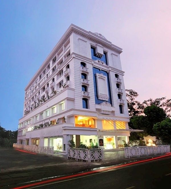 Hotel Airlink Castle - Image 6