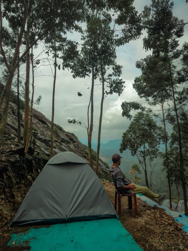 Munnar Kolukkumalai Tent Stay