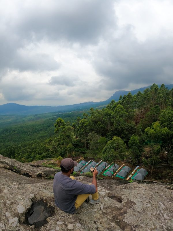 View-of-the-campsite-from-the-top