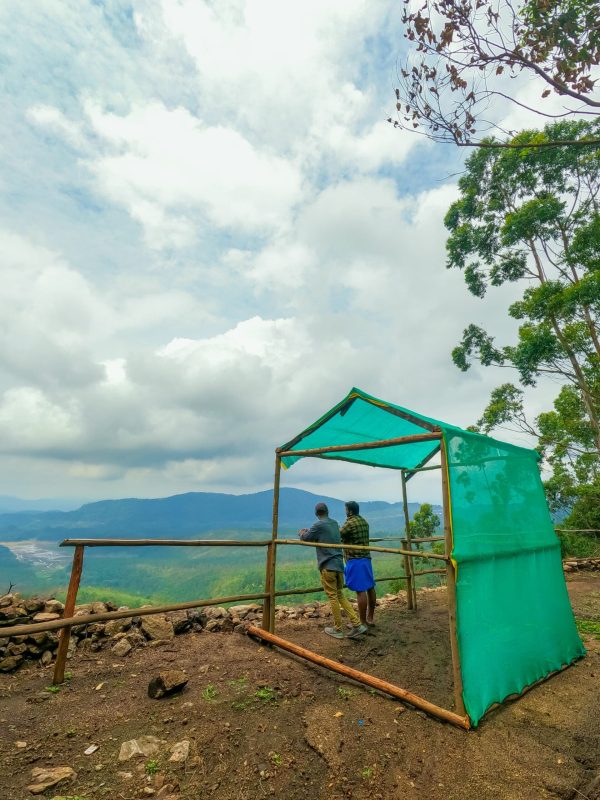 Munnar Kolukkumalai Tent Stay - Image 5