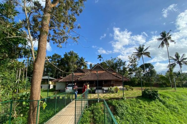 Wayanad Lake View Retreat - Image 4