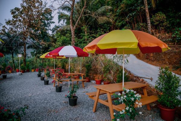 Bamboo Villa Stays with Free Grilling Facilities - Image 14