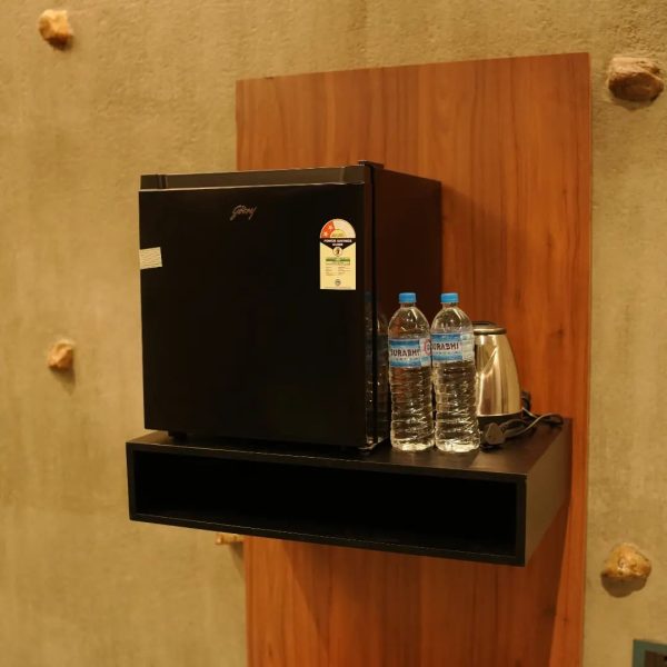 Premium Swimming Pool Resort in Nelliyampathy - Image 9