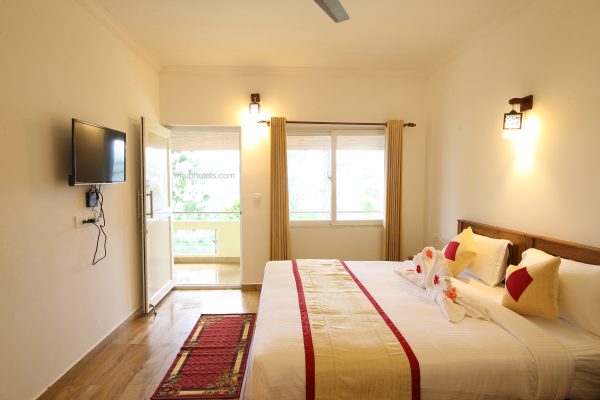 Eco-Friendly Plantation Resort Stay in Munnar - Image 7