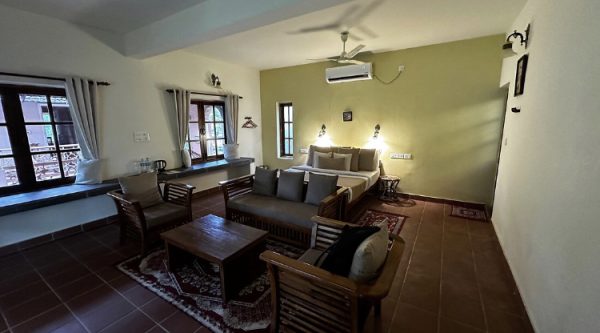 Luxury Resort with Swimming Pool Near Marari Beach - Image 24