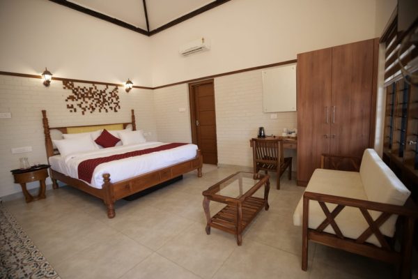 Private Pool Villa In Vagamon - Image 6