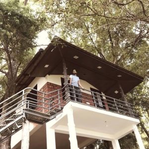 Mountain View Resort with infinite pool in Kakkadampoyil